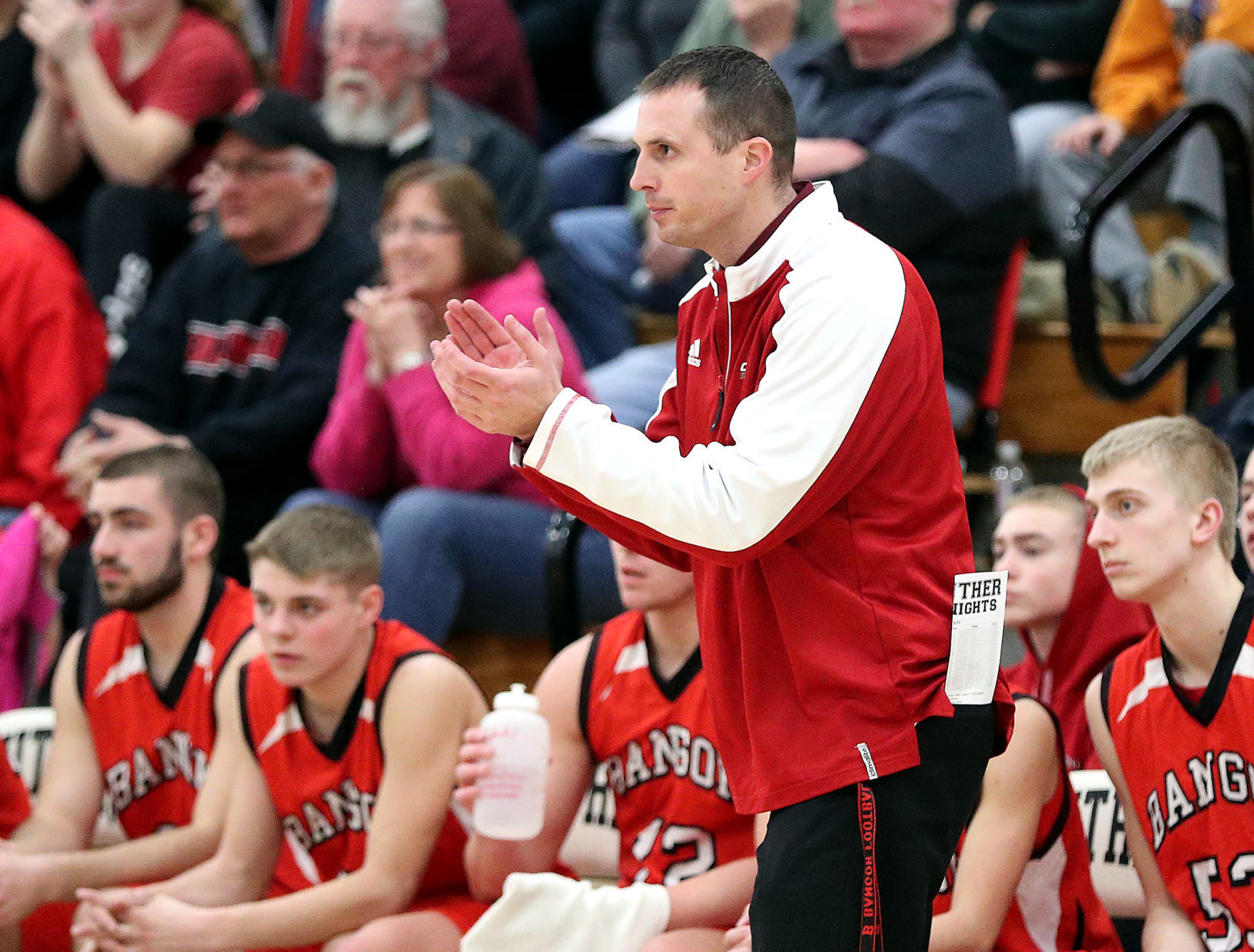 Bangor Luther basketball